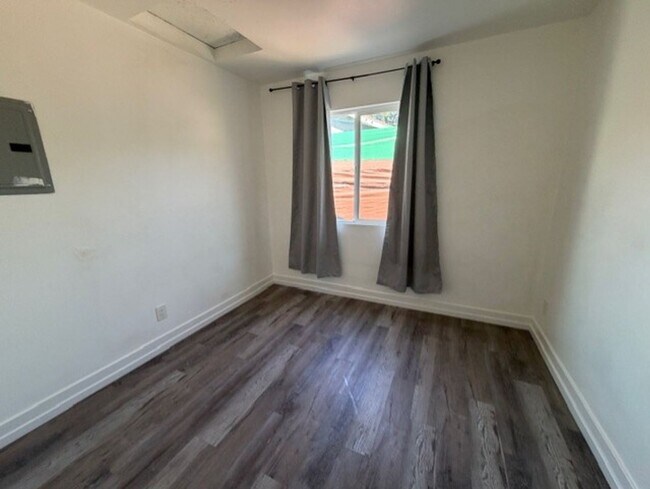 Building Photo - 3320 W 66th St