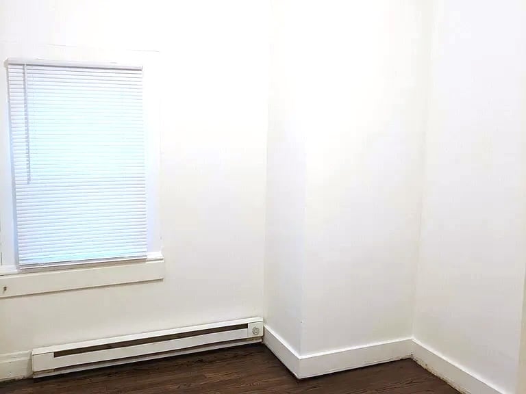 2nd bedroom - 814 Ferry St