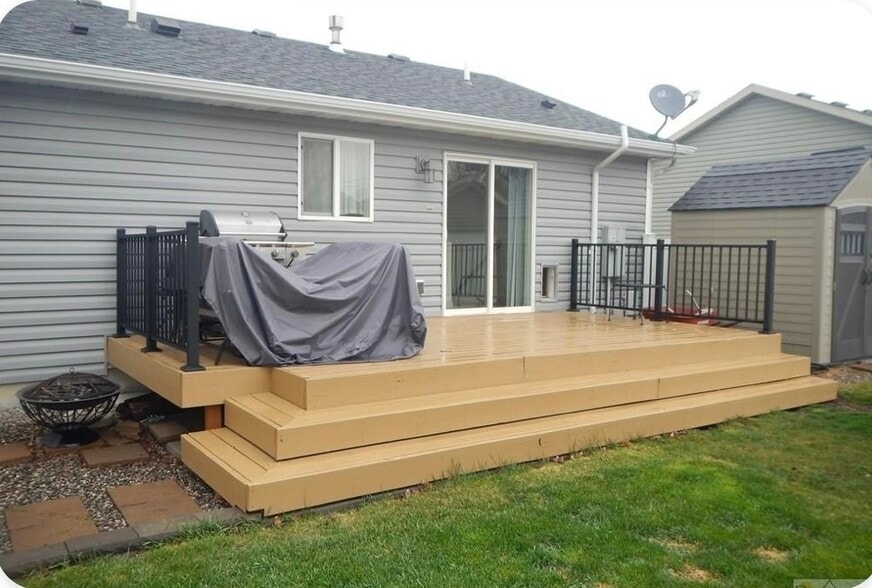 Building Photo - 4432 Lux Ave