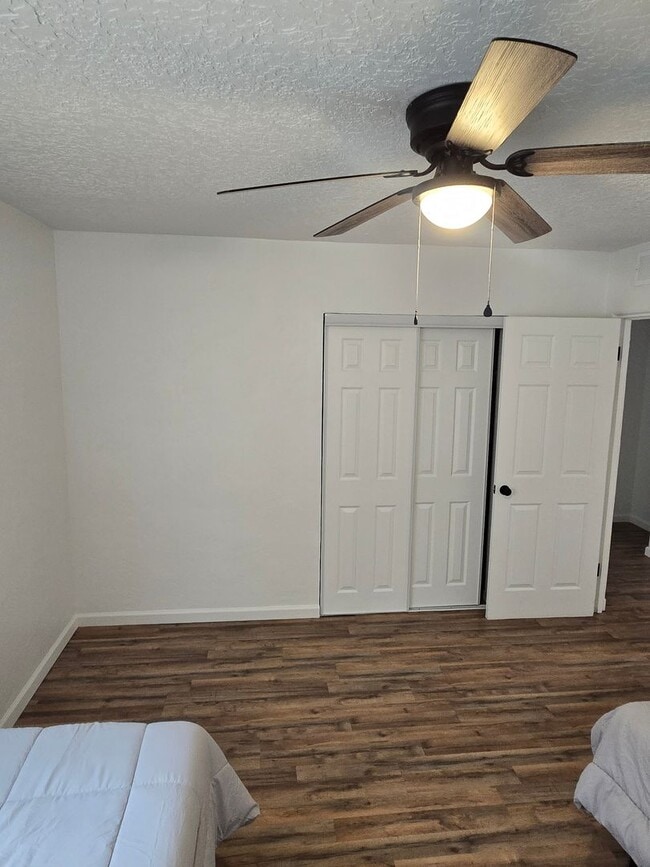 Building Photo - Recently updated 4 bedroom 4 bathroom house in the UNM  North Campus area!