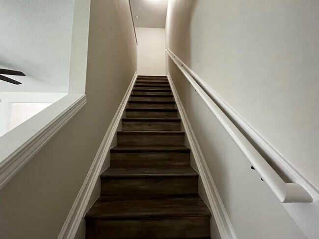 Building Photo - 7180 Stonelion Cir