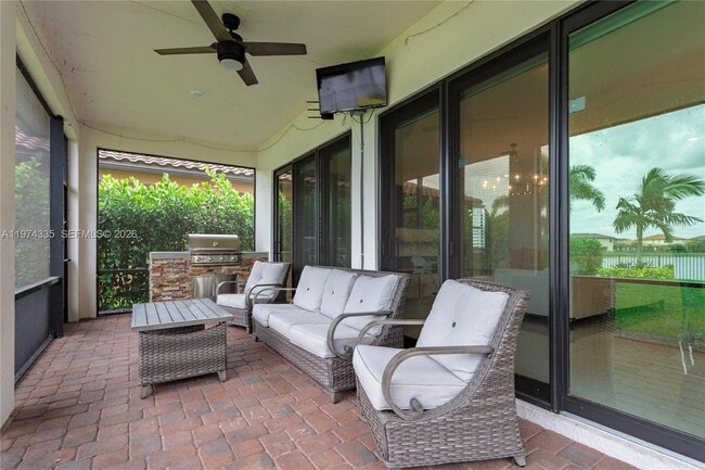 Building Photo - 8555 E Baypoint Cir