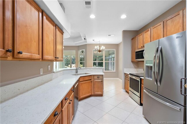 Building Photo - 4633 NW Red Maple Dr