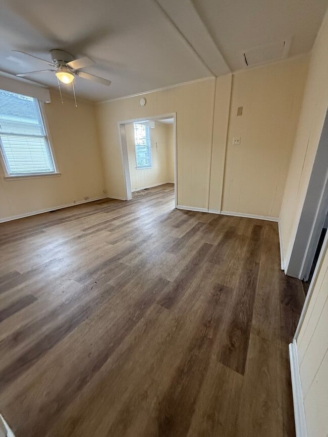 Building Photo - Downtown Wilmington - 3 Bedroom House