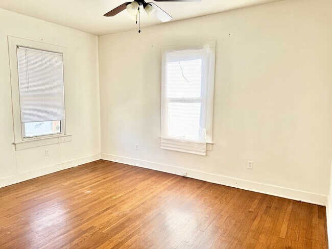 Building Photo - 4442 Capital Heights Ave