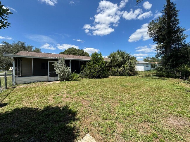 Building Photo - 6366 SW 115th Street Rd