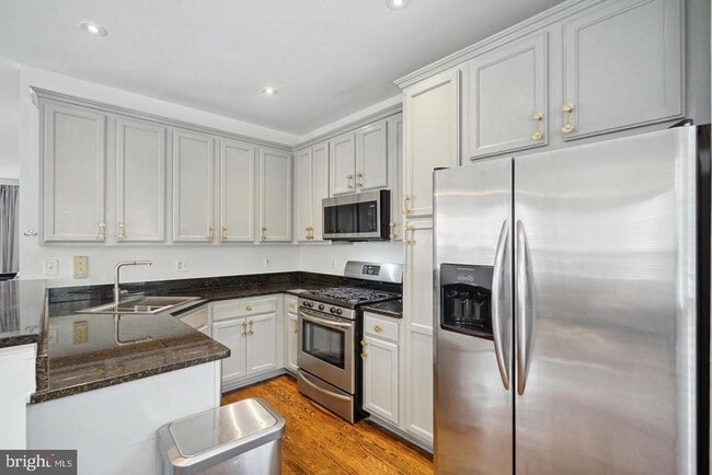 Building Photo - 6022 Madison Overlook Ct