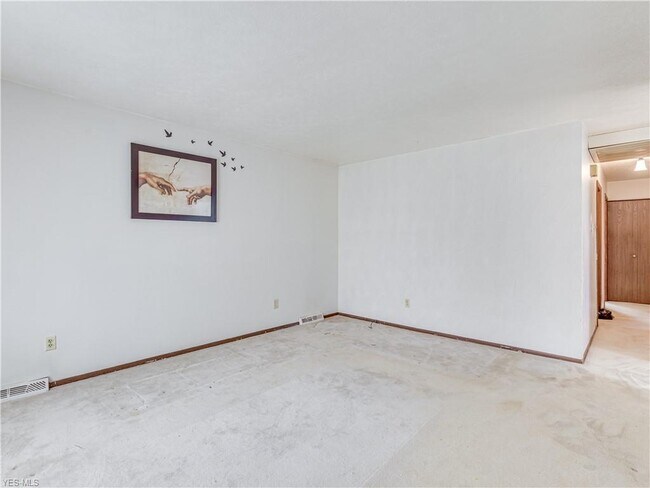 Building Photo - 813 Shoshone Ave