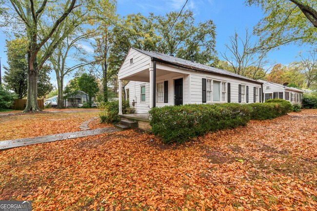 Building Photo - 94 Cochran Rd SE