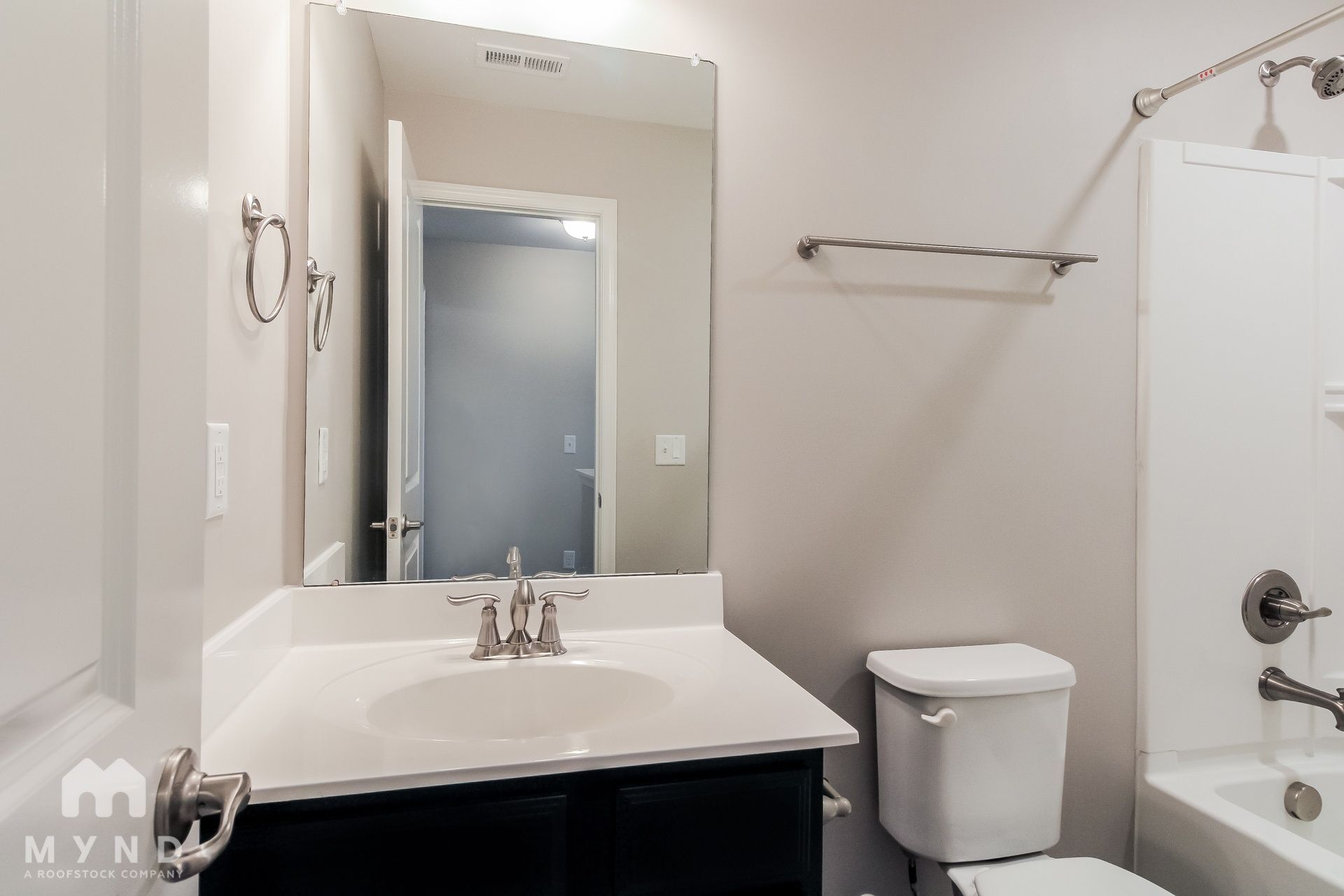 Building Photo - 2212 Pearwick Ct