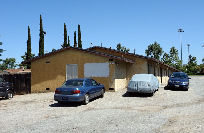 Building Photo - 24841 Fir Ave