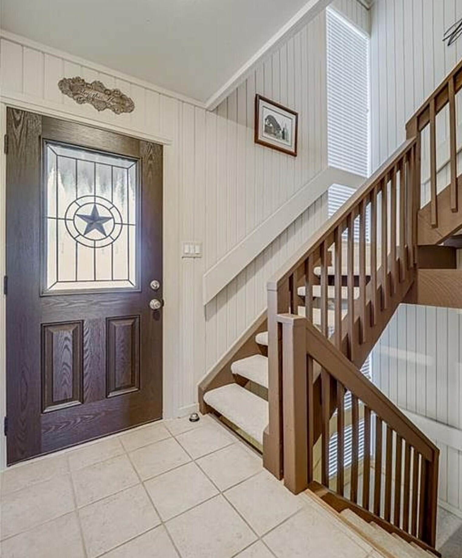 Building Photo - 221 Venture Blvd S