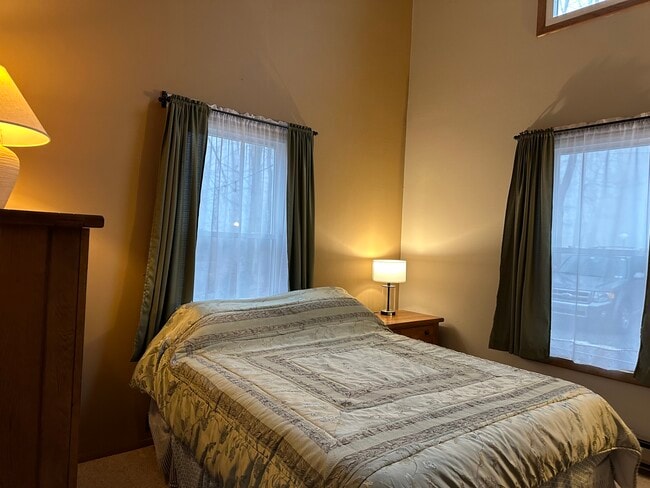 Building Photo - 5 Masters Trail