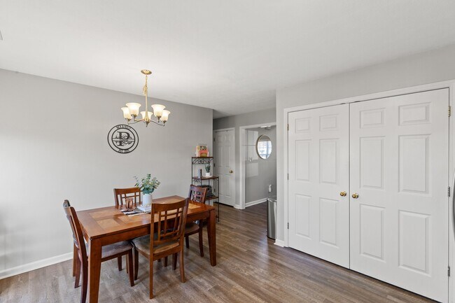 Building Photo - 3336 Pueblo Ct