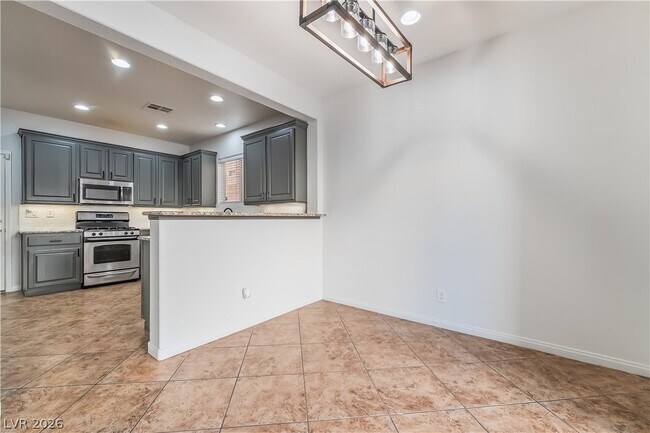 Building Photo - 6572 Polonius Ct