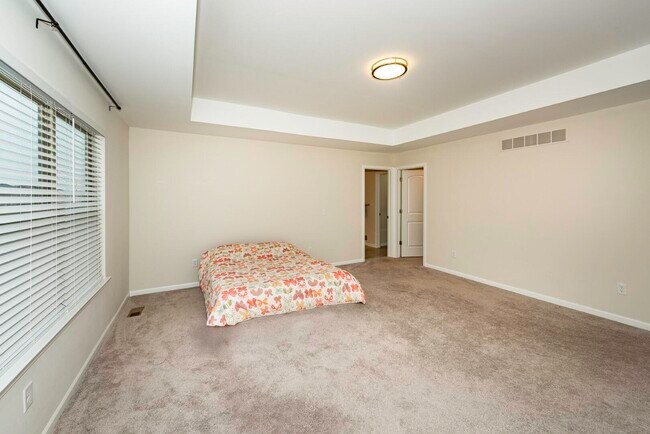 Building Photo - 50236 Amberwood Rd