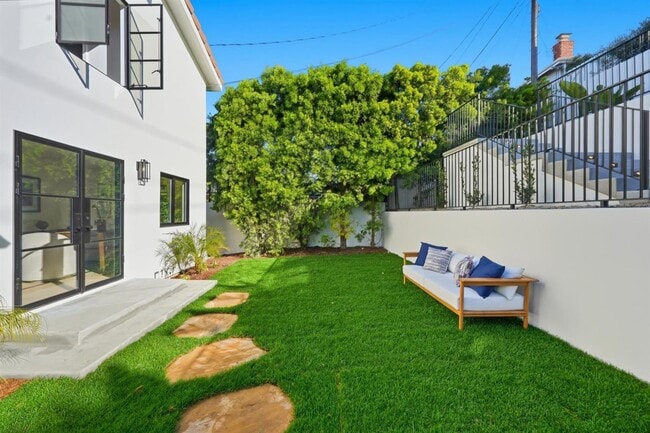 Building Photo - Completely Remodeled, Custom 4BR3.5BA Hilltop Home w/ Incredible Panoramic Ocean/Whitewater/Coast...