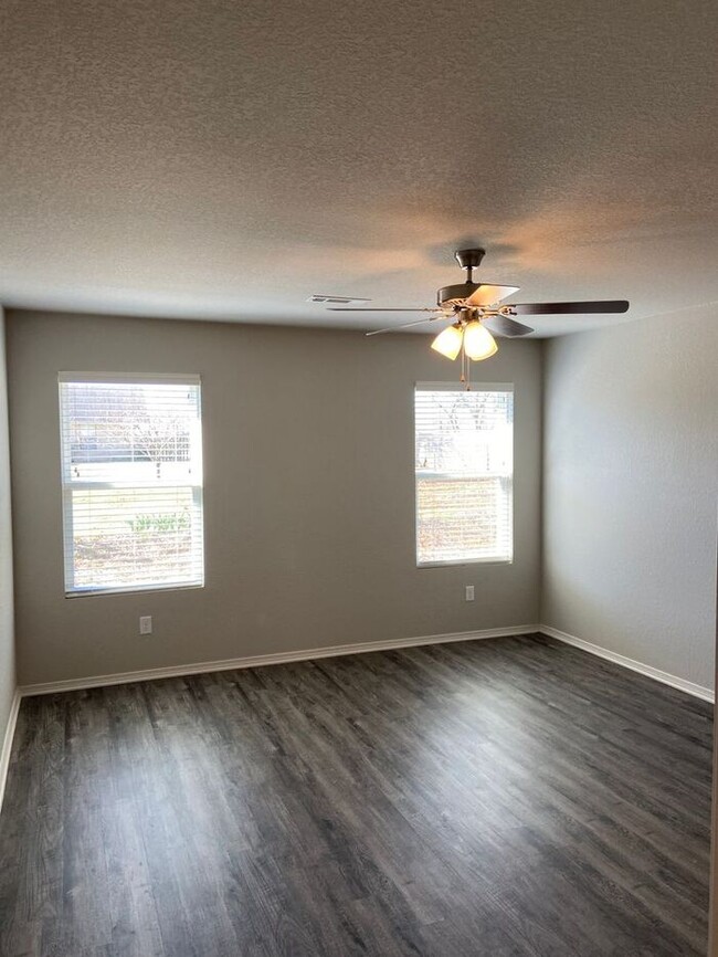 Building Photo - *Pre-leasing* Four Bedroom | Two Bath Home...