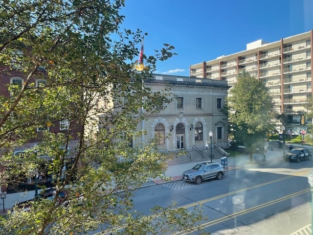 Building Photo - 1064 Pennsylvania Ave