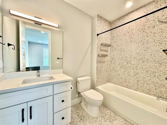 Building Photo - 4215 W North A St