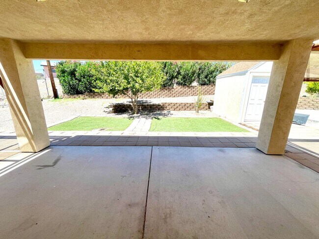Building Photo - Inviting 3 Bedroom Home with RV Parking an...