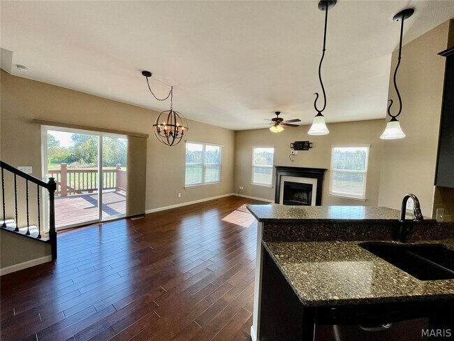 Building Photo - 1136 Welsh Dr