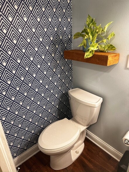 Building Photo - 807 W Vine St