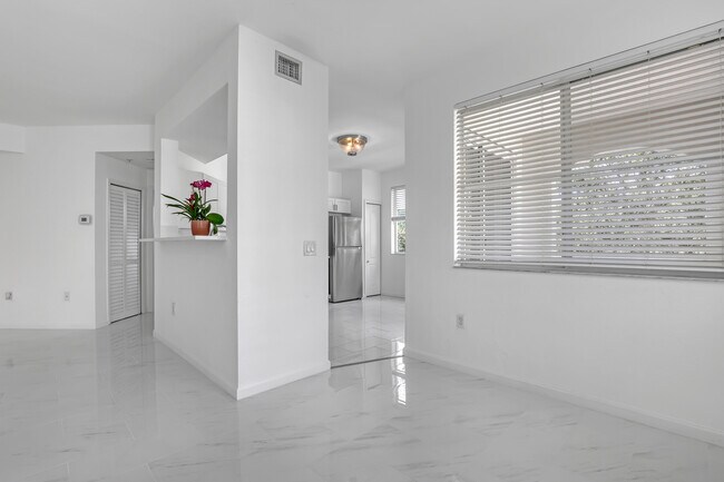 Building Photo - 11026 Legacy Dr