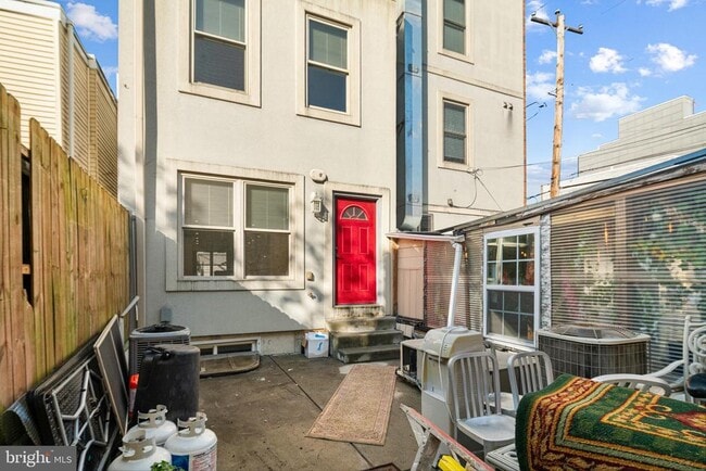 Building Photo - 1403 S 20th St