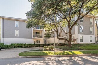Building Photo - 3711 Holland Ave