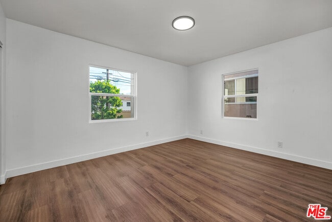 Building Photo - 1450 Reeves St