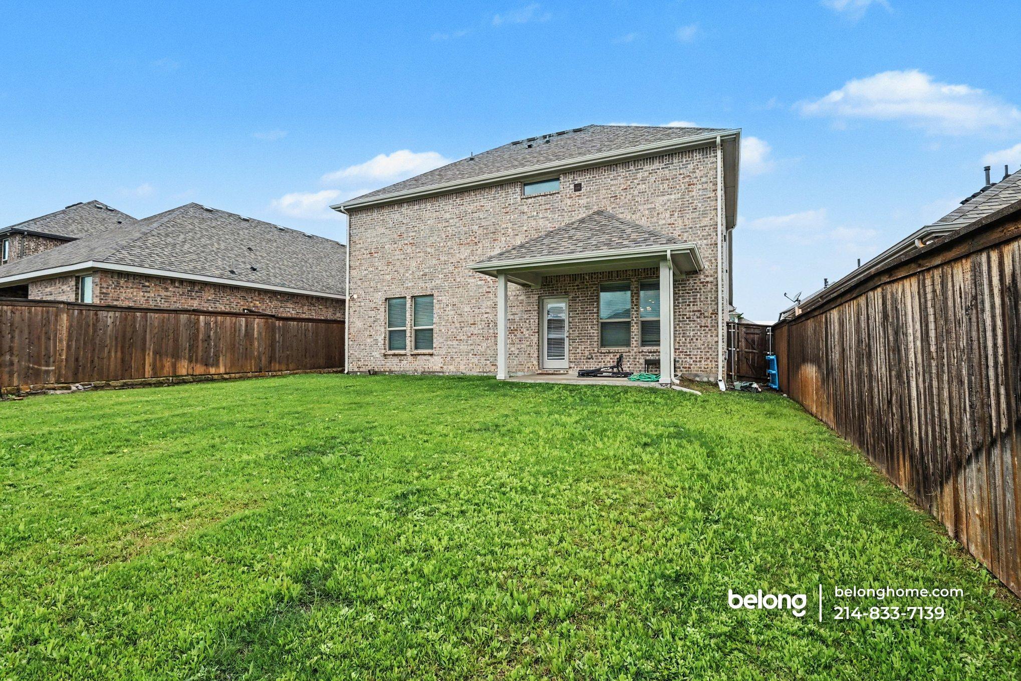 Building Photo - 5458 Ridgeway Dr