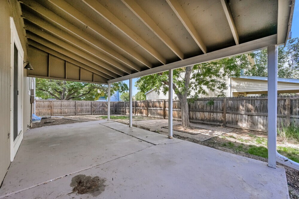 Building Photo - 645 S Joplin St