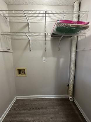 Building Photo - Nice 2 Bedroom, 2 Bath Duplex-116 Pine Crest Drive