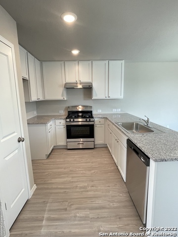 Building Photo - 10555 Varmus Dr