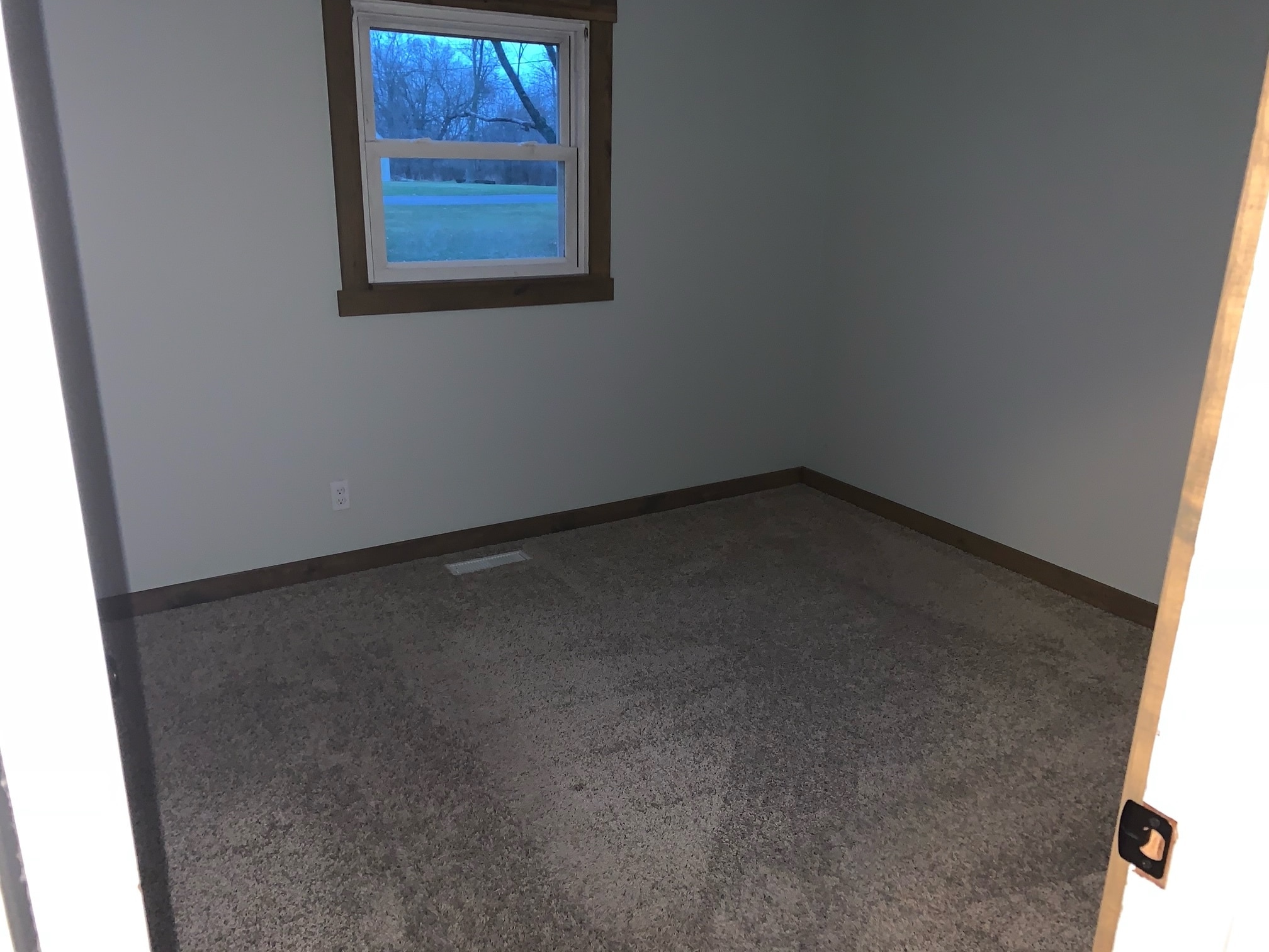 Building Photo - 10522 Baker Pl