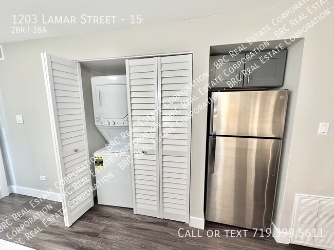 Building Photo - 1203 N Lamar St