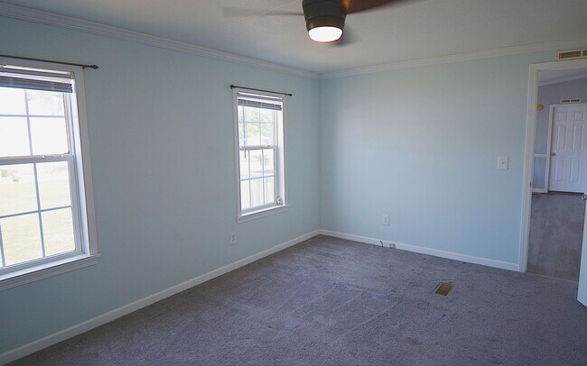 Building Photo - 106 Fishtale Court