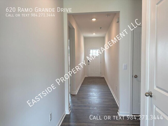 Building Photo - 620 Ramo Grande Dr