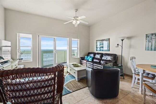 Building Photo - 9420 Seawall Blvd
