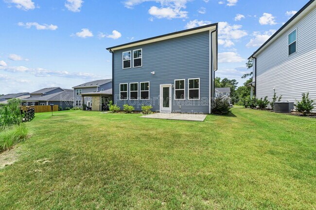 Building Photo - 138 Candleberry Dr