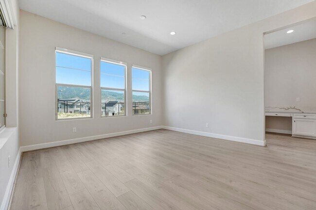 Building Photo - 21201 Wild Flower Wy
