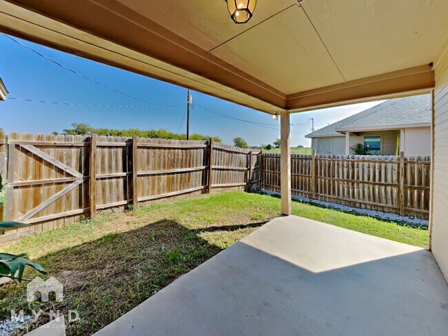 Building Photo - 111 Jolin Ln