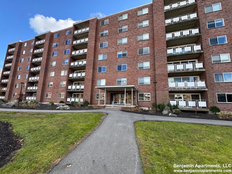 Building Photo - 51 Hill Rd