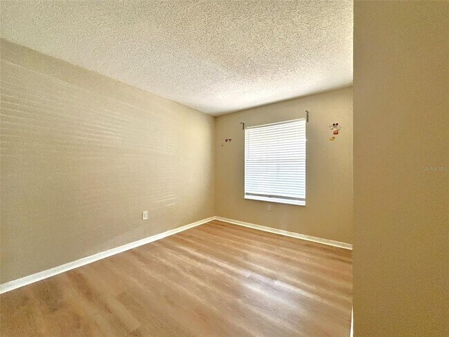 Building Photo - 3217 Queen Palms Ct