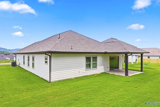 Building Photo - 7211 Holly Creek Dr SE