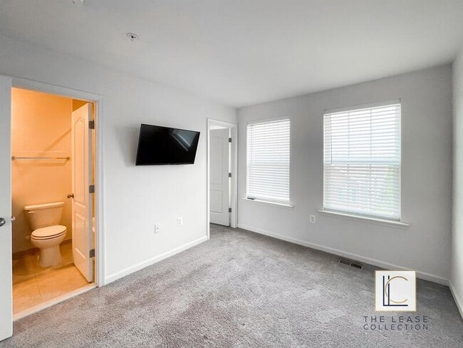Building Photo - 9616 Wesbourne Dr