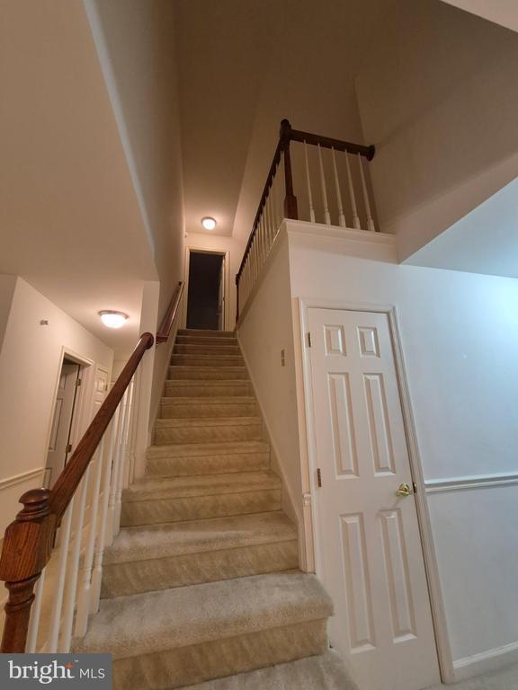 Building Photo - 1023 E Schumaker Manor Dr