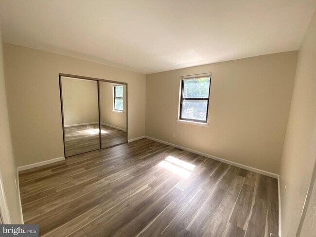 Building Photo - 230 Almonesson Rd