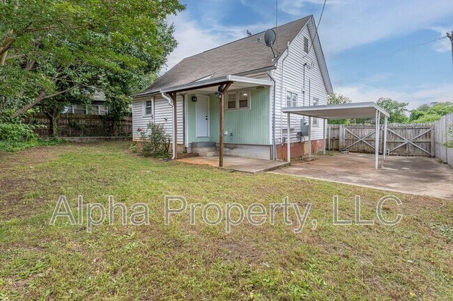 Building Photo - 56 Hutchins St